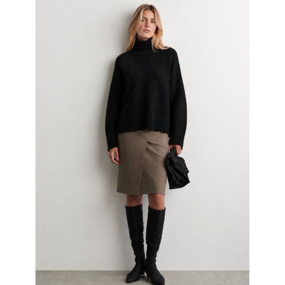 NWT COS Women's 100% Wool Oversized Turtleneck Sweater Black Relaxed Fit Size S